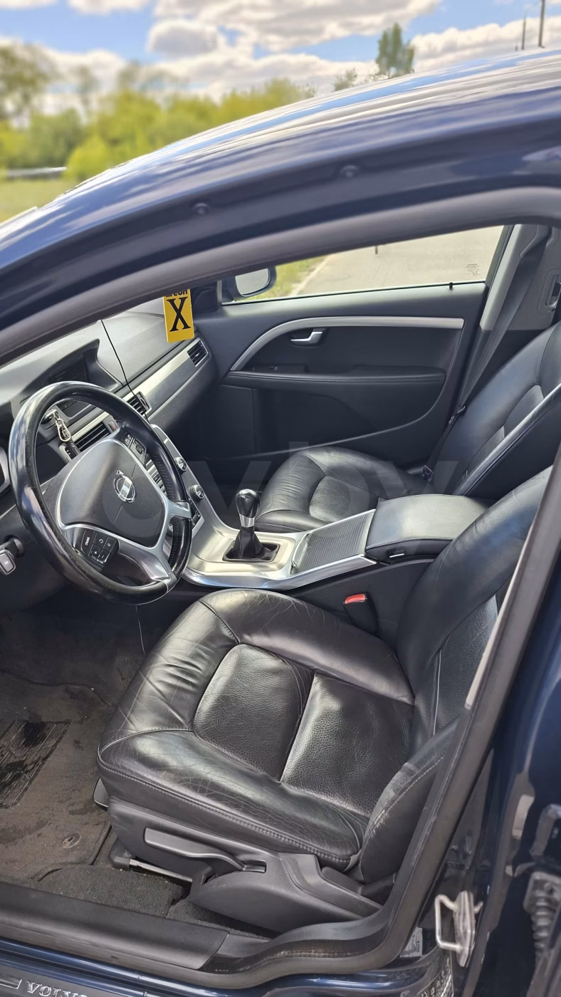 Volvo V70 фото 4