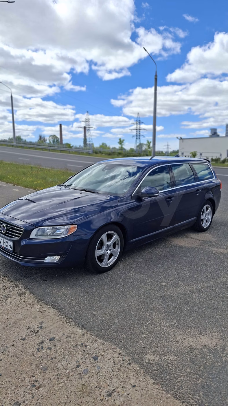 Volvo V70 фото 5