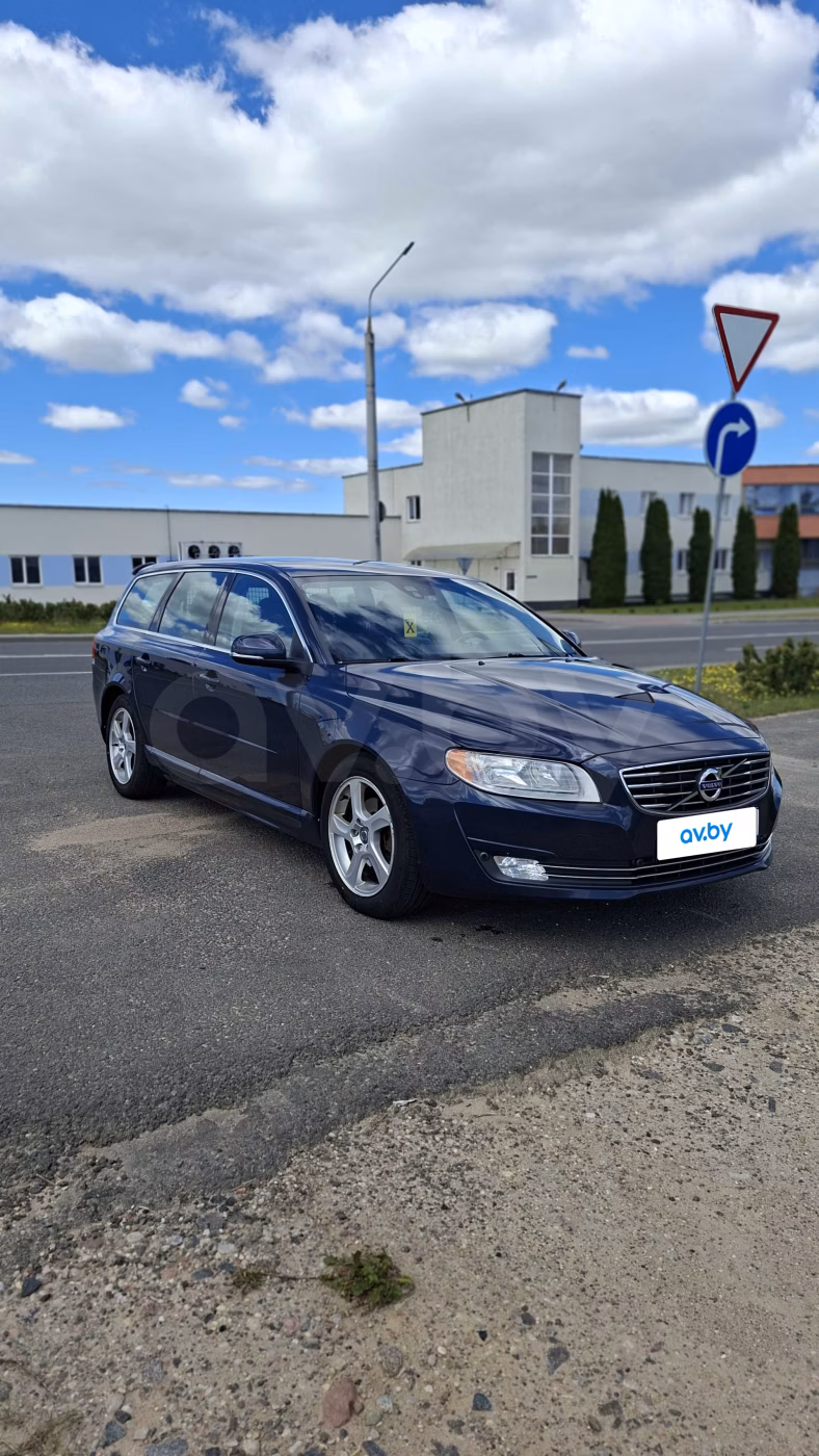 Volvo V70 фото 7