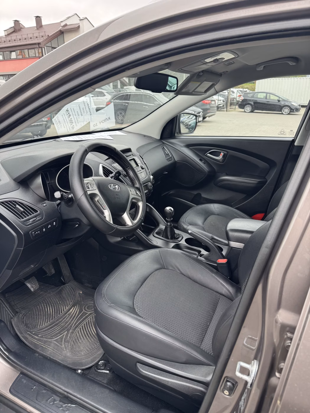 Hyundai ix35 фото 9