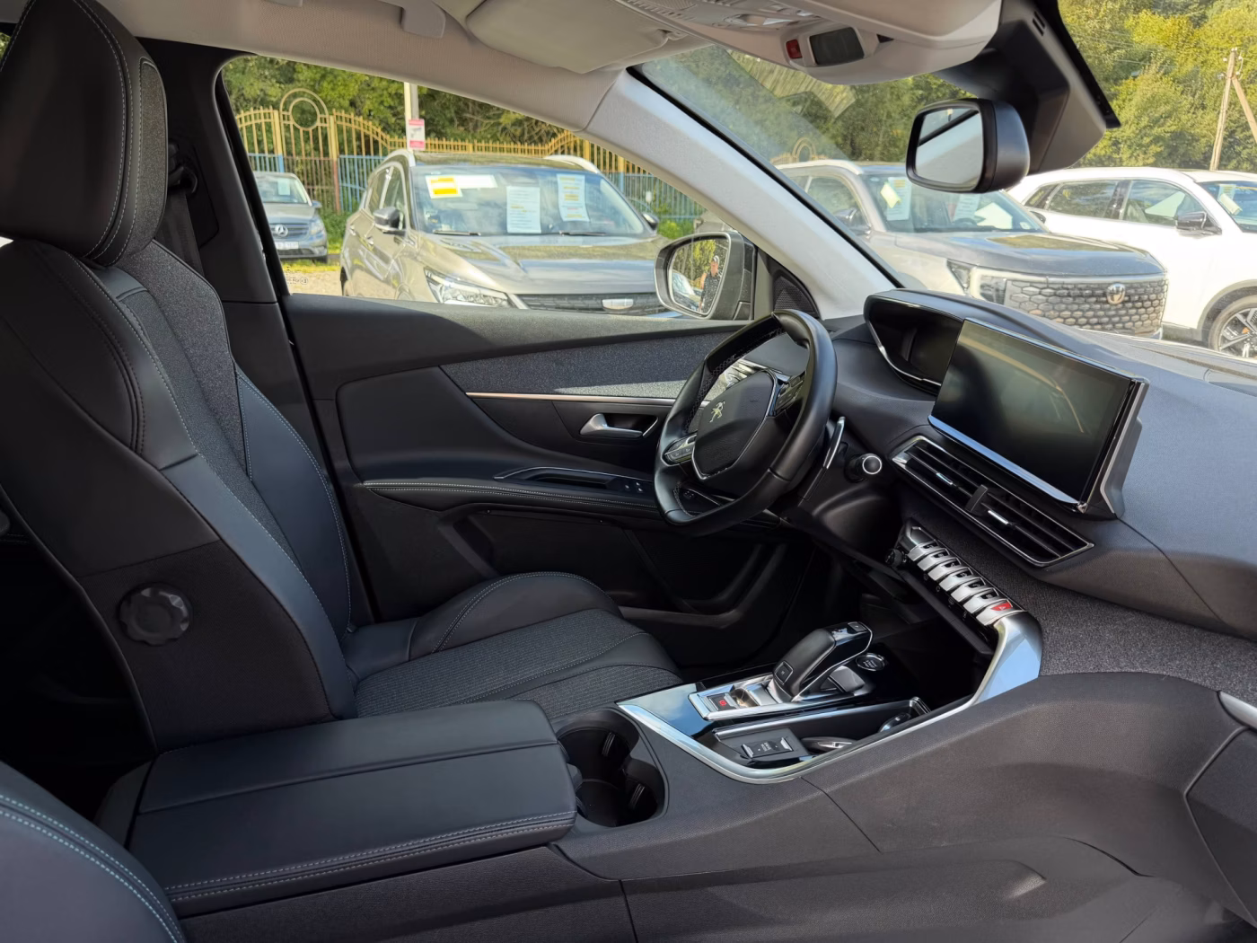 Peugeot 5008 фото 15
