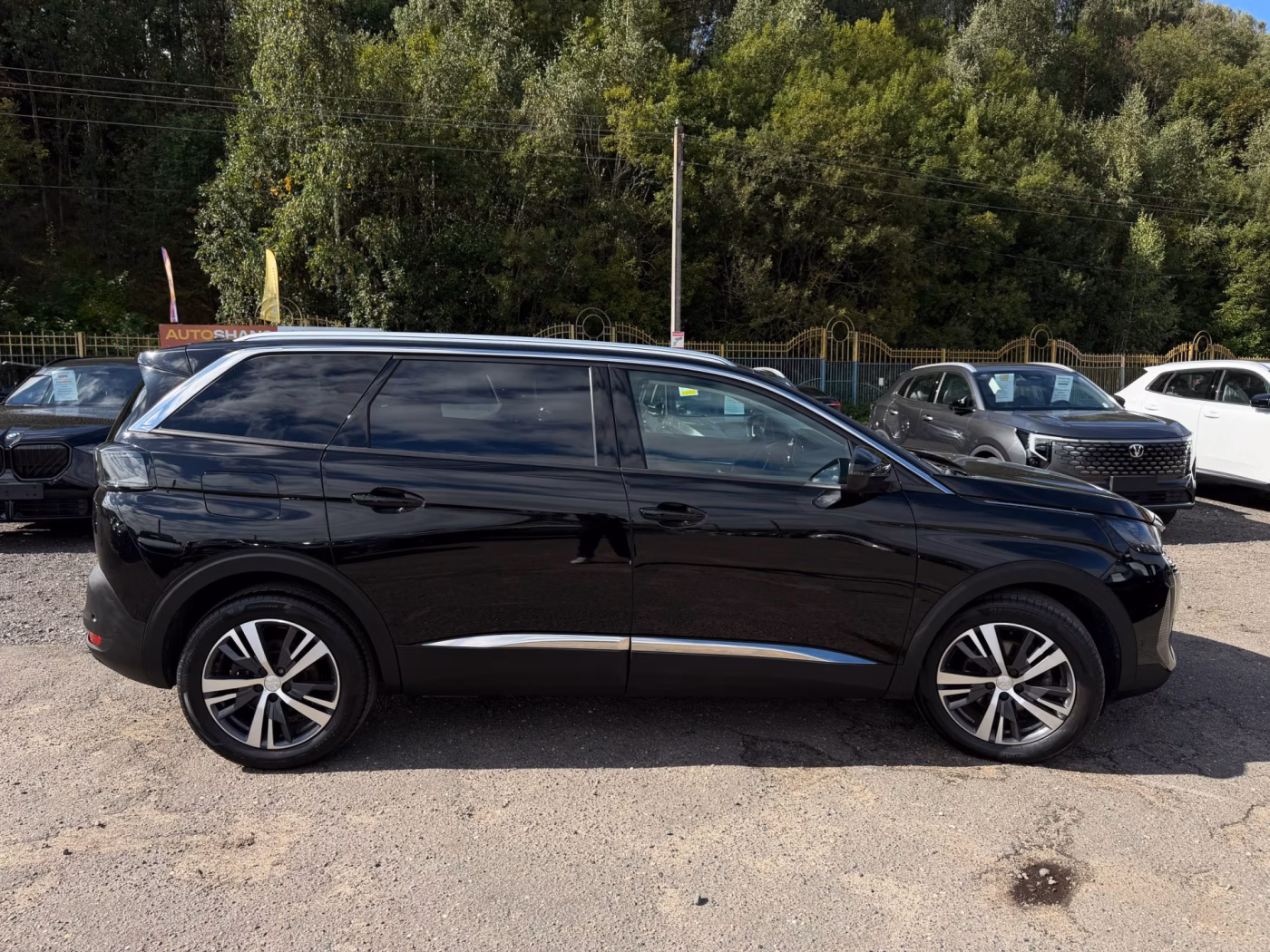 Peugeot 5008 фото 6