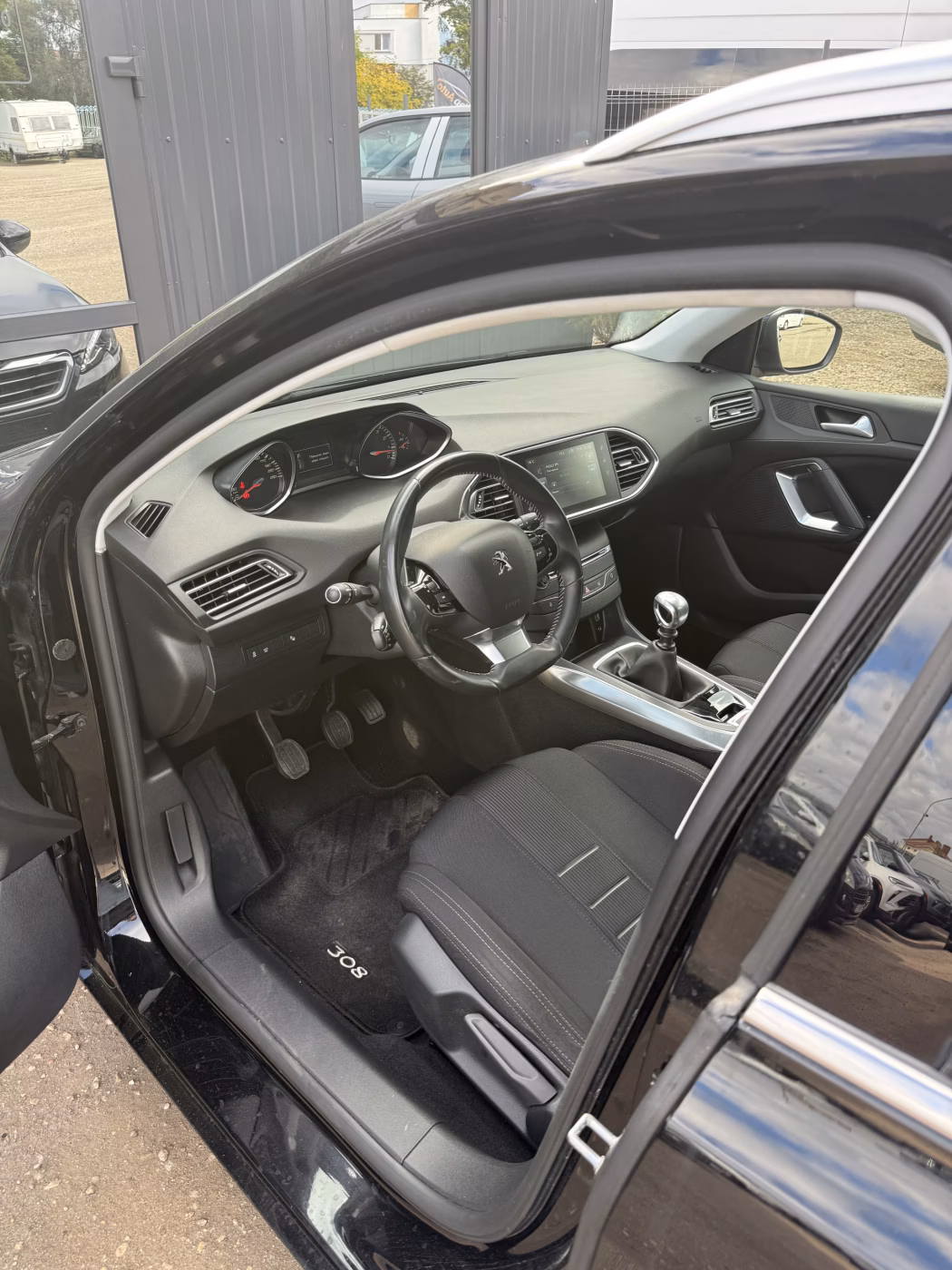 Peugeot 308 фото 7