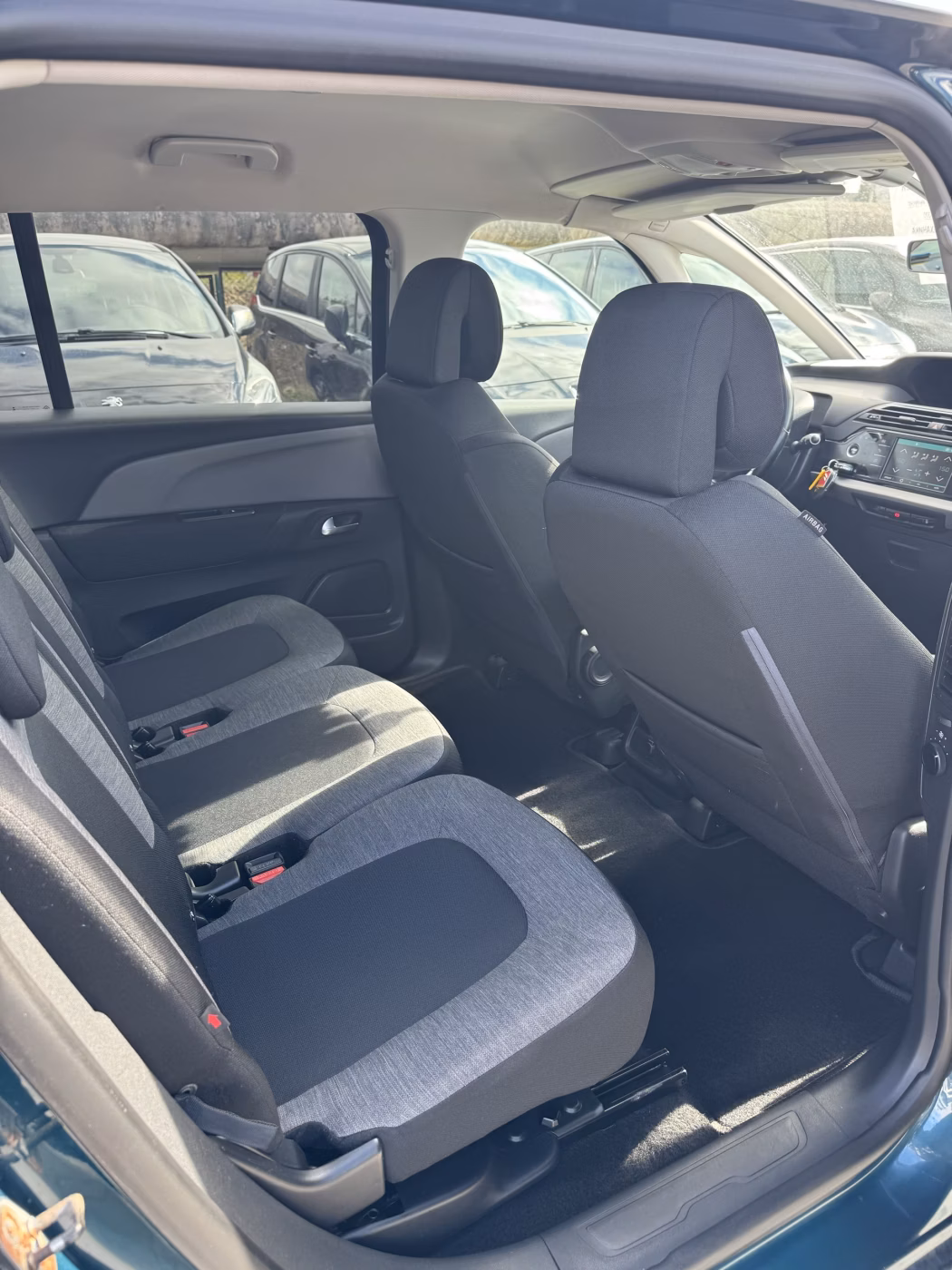 Citroen C4 Grand Spacetourer фото 16