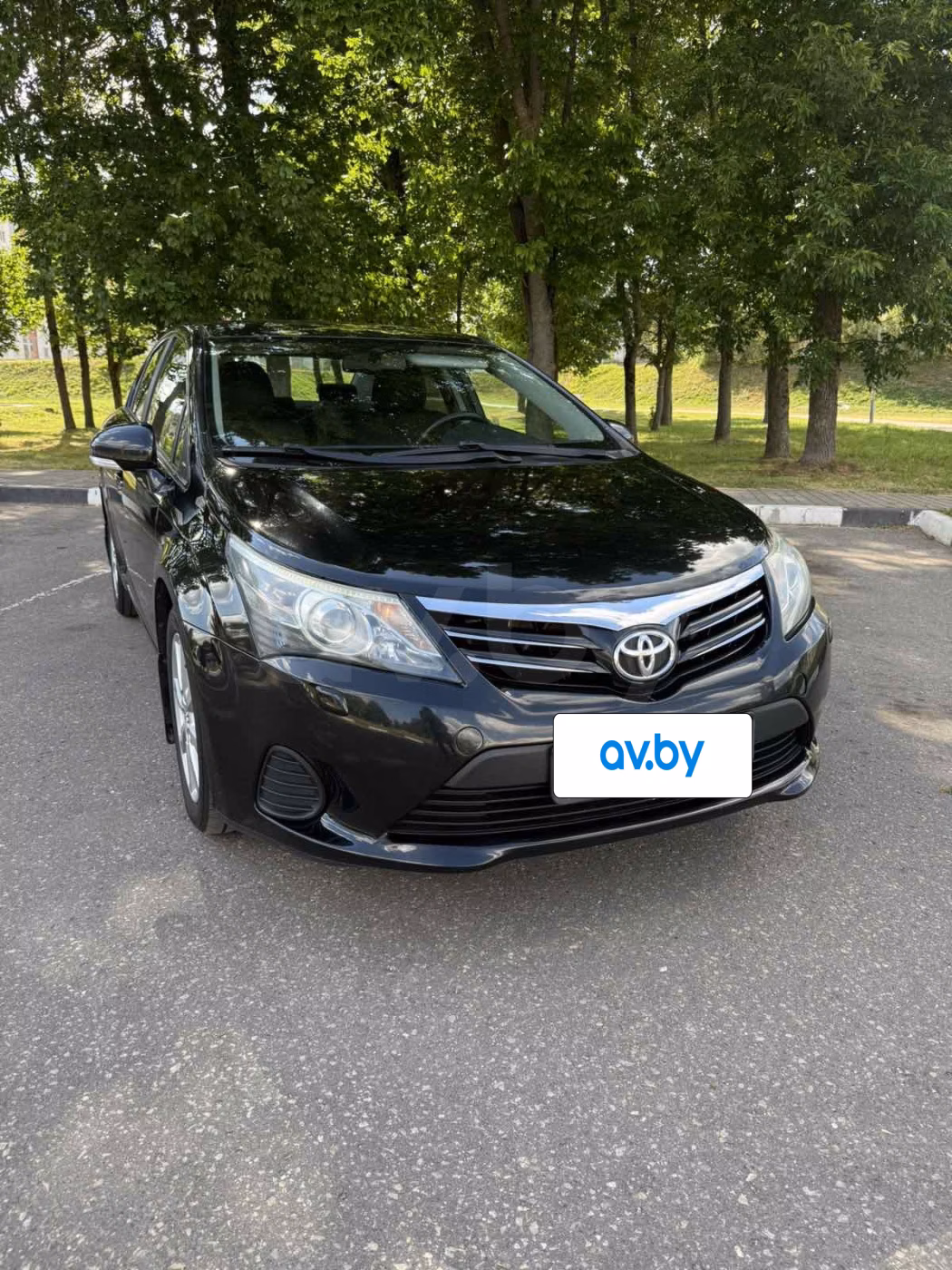 Toyota Avensis фото 4