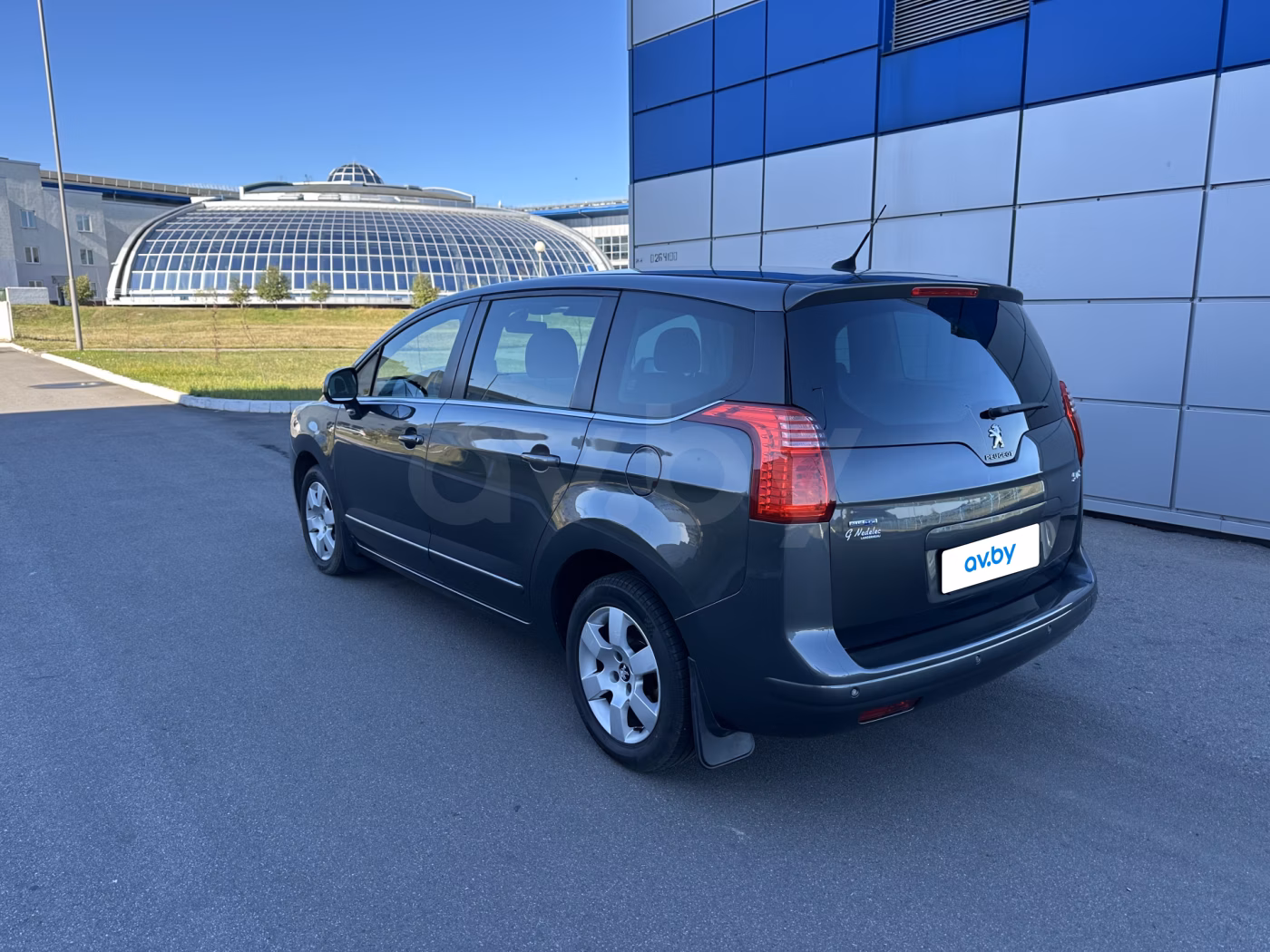 Peugeot 5008 фото 4
