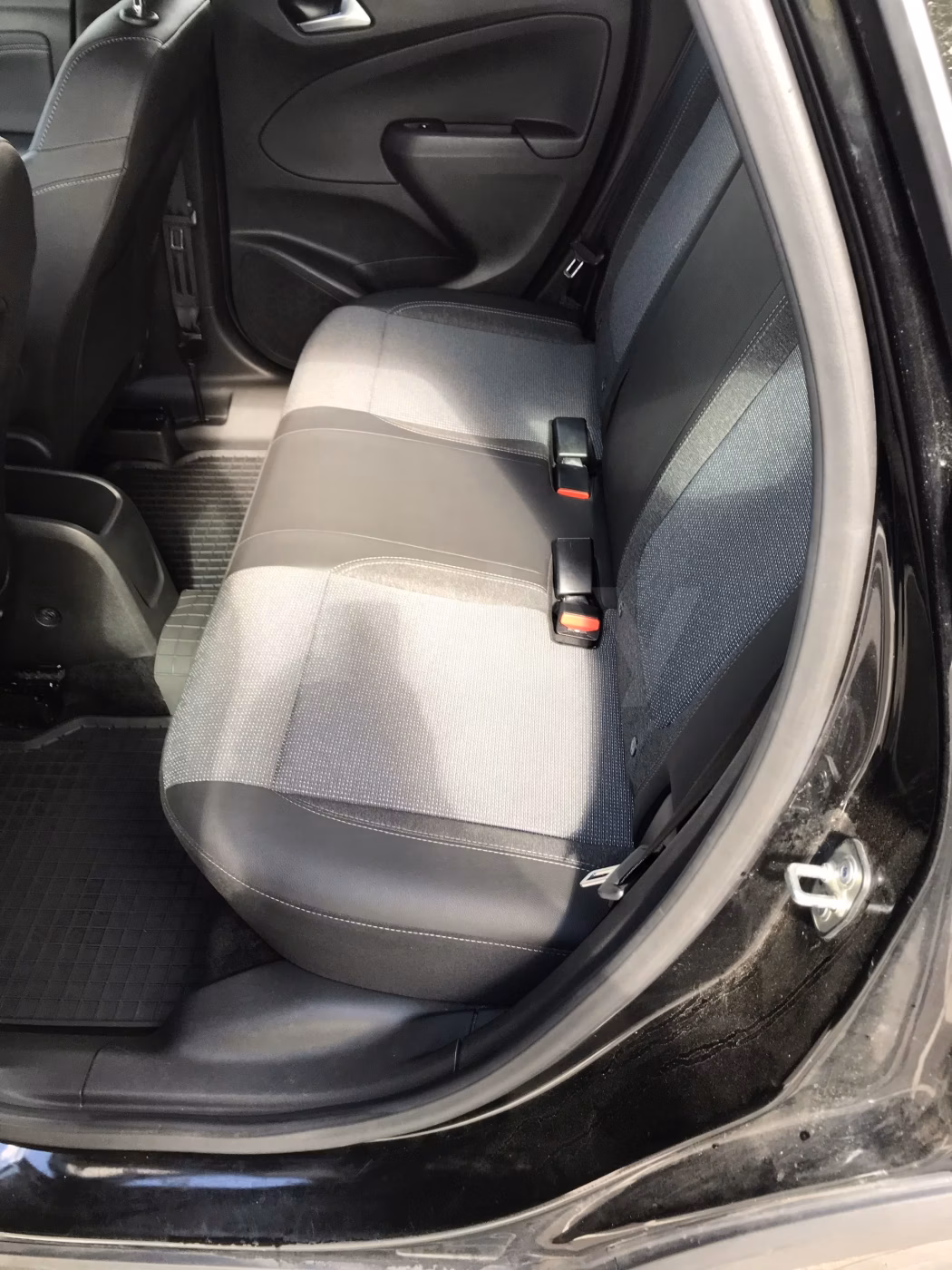 Opel Crossland X фото 11