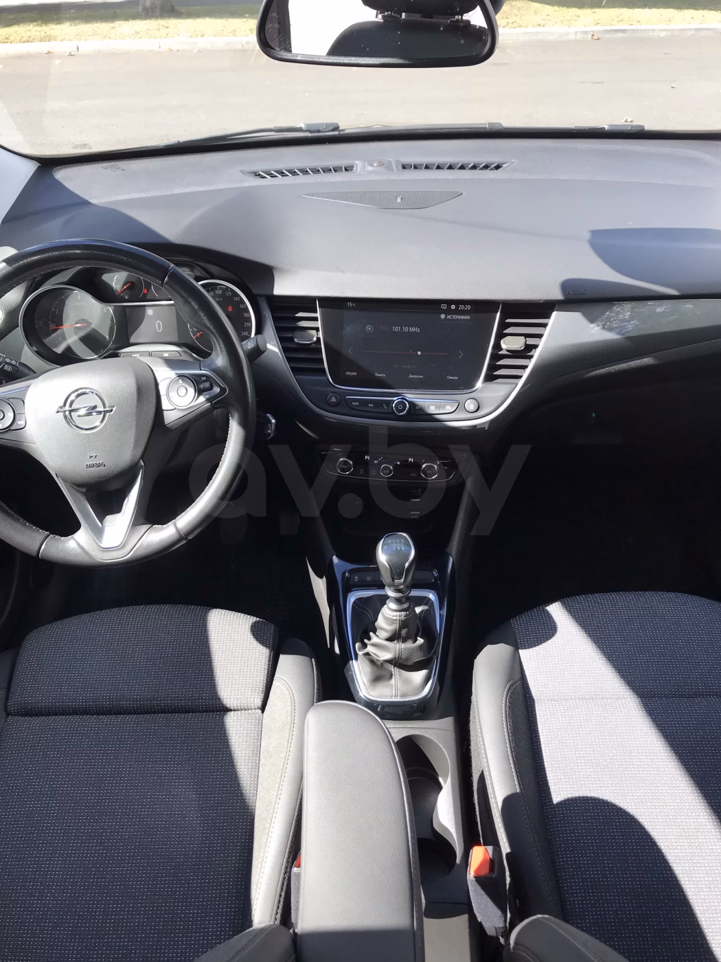 Opel Crossland X фото 14