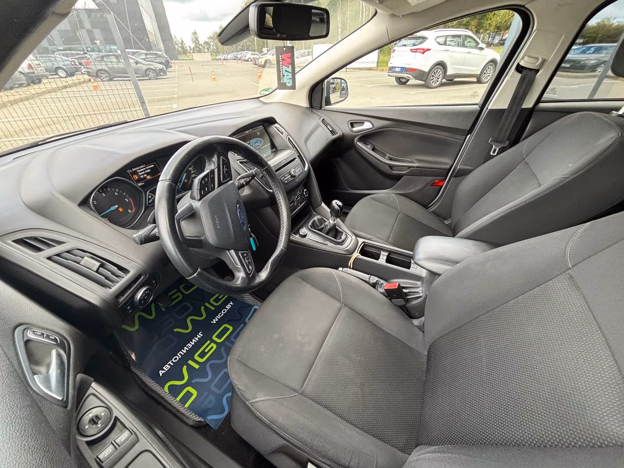 Ford Focus фото 9