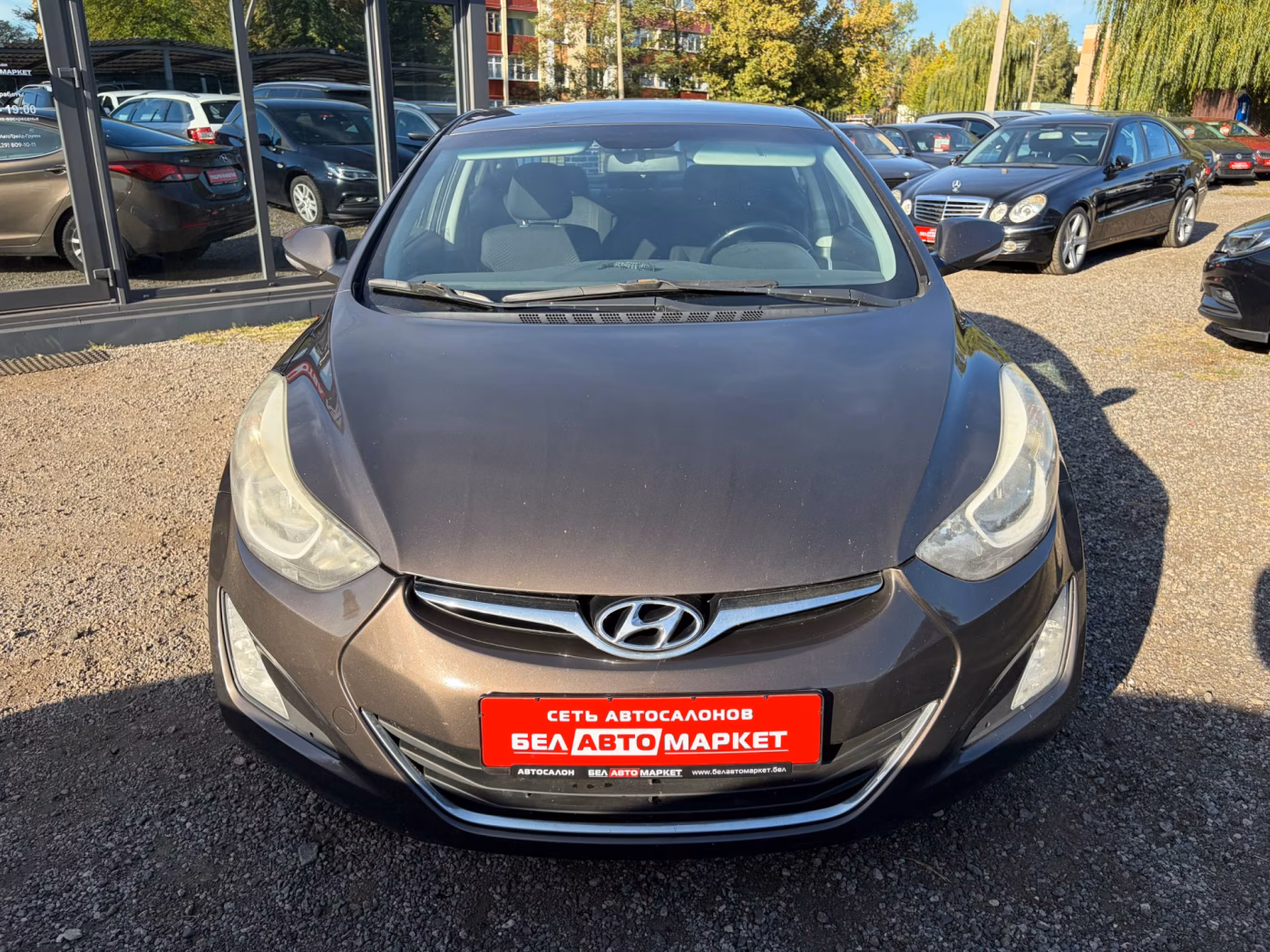 Hyundai Elantra фото 2