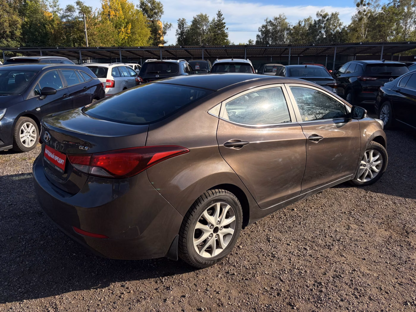 Hyundai Elantra фото 5