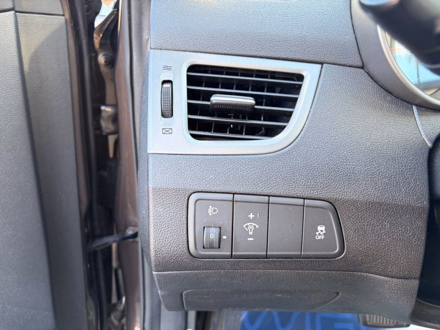 Hyundai Elantra фото 14