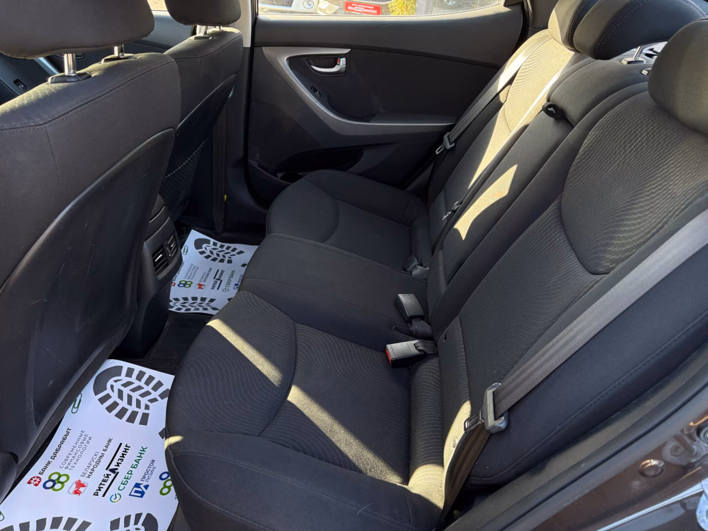 Hyundai Elantra фото 17