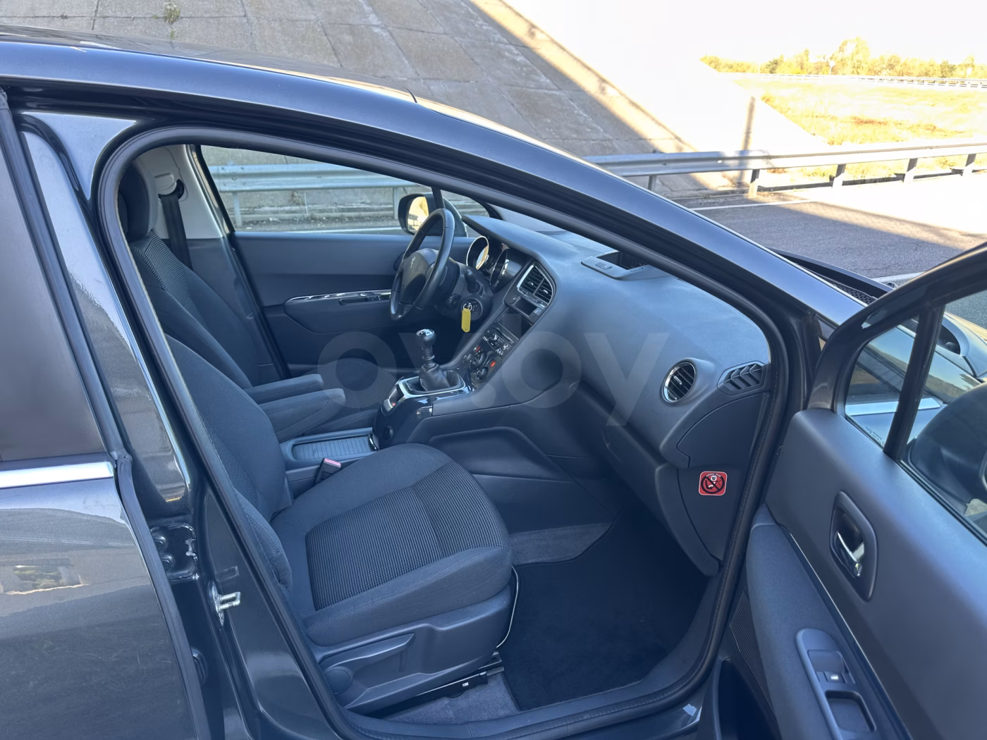 Peugeot 5008 фото 16
