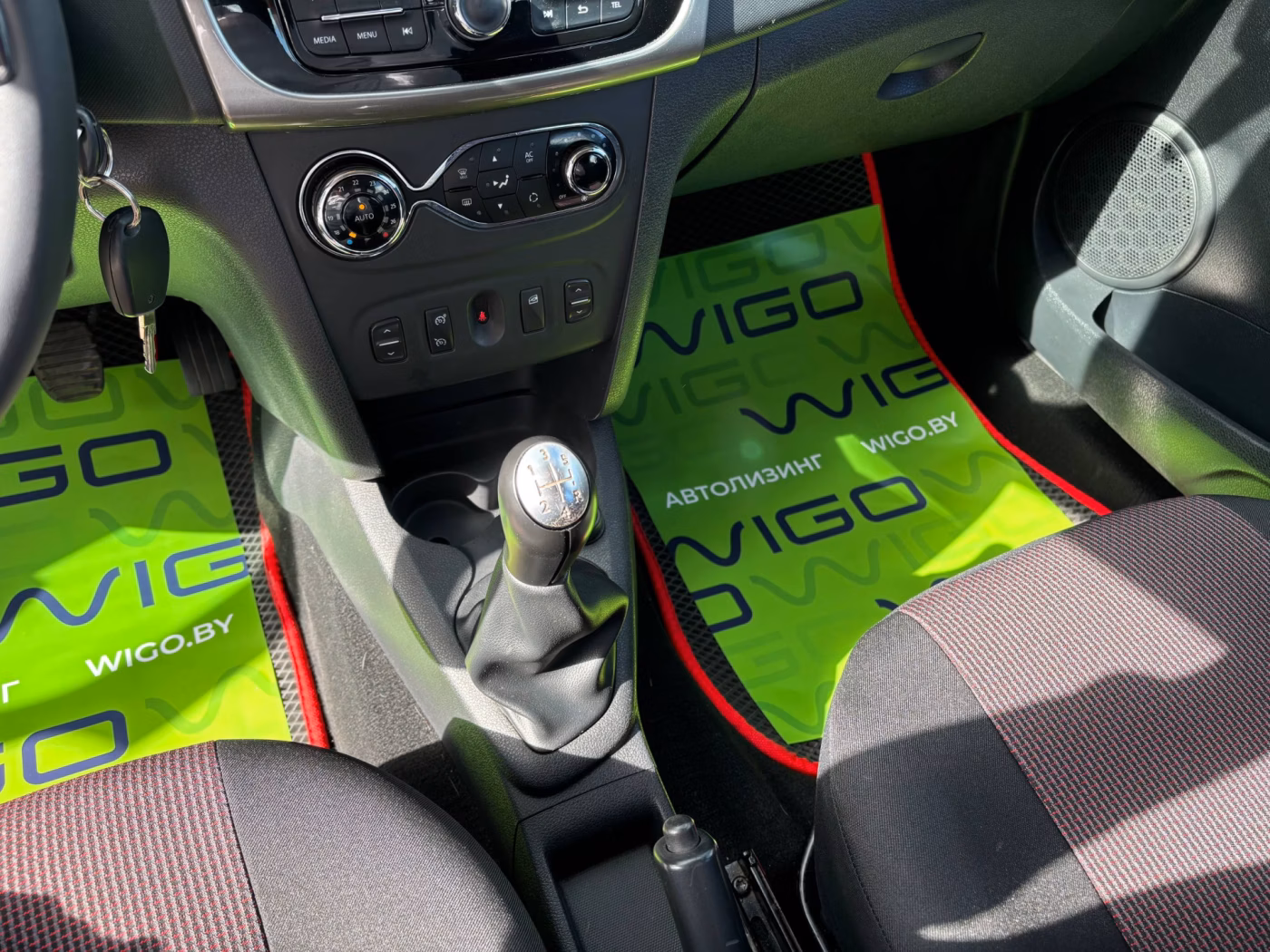 Renault Sandero Stepway фото 13