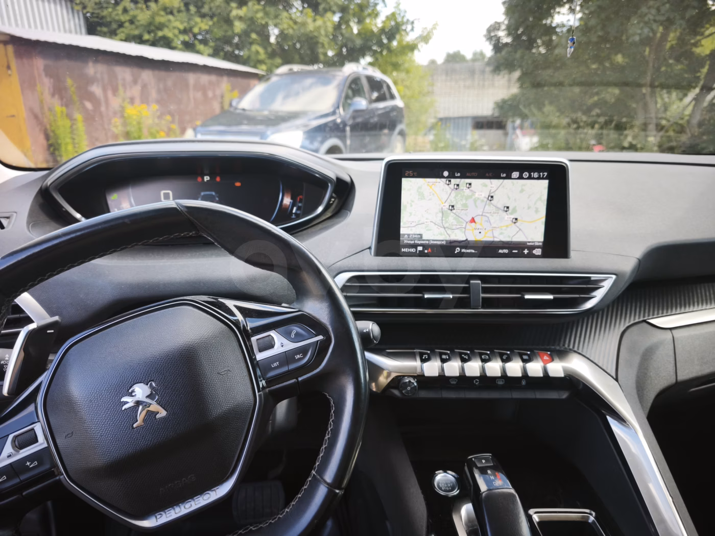 Peugeot 5008 фото 9