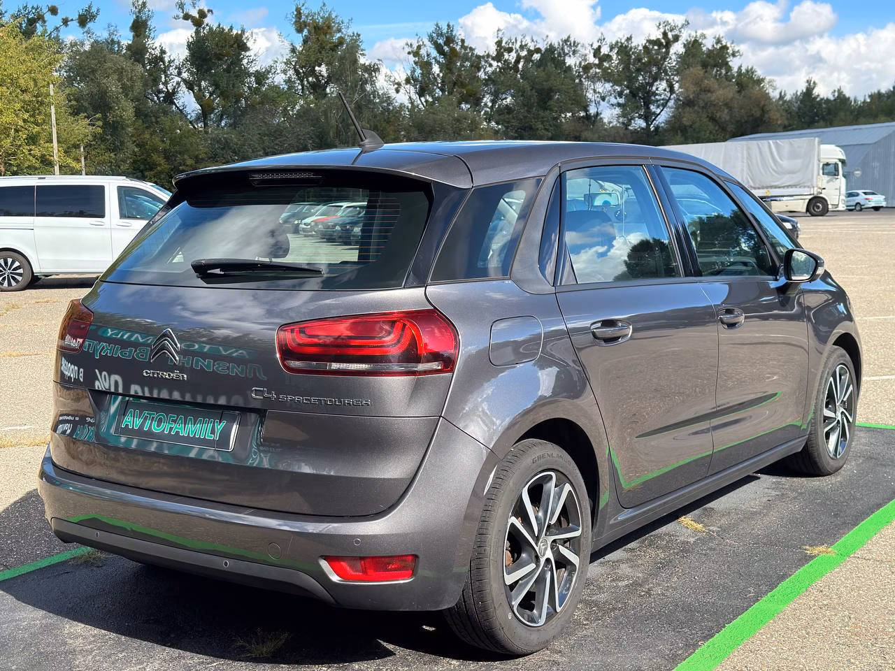 Citroen C4 Spacetourer фото 8