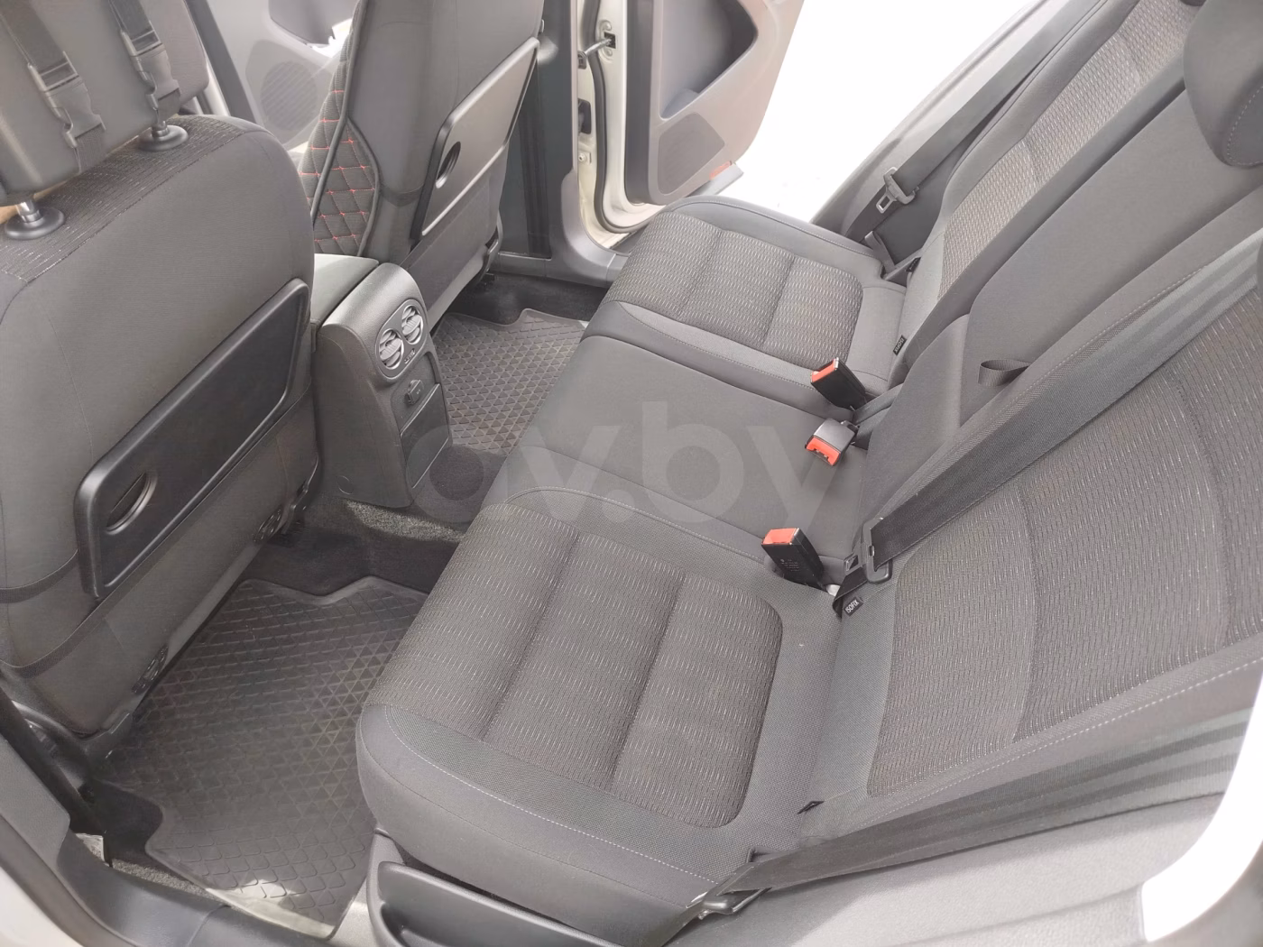 Volkswagen Tiguan фото 13