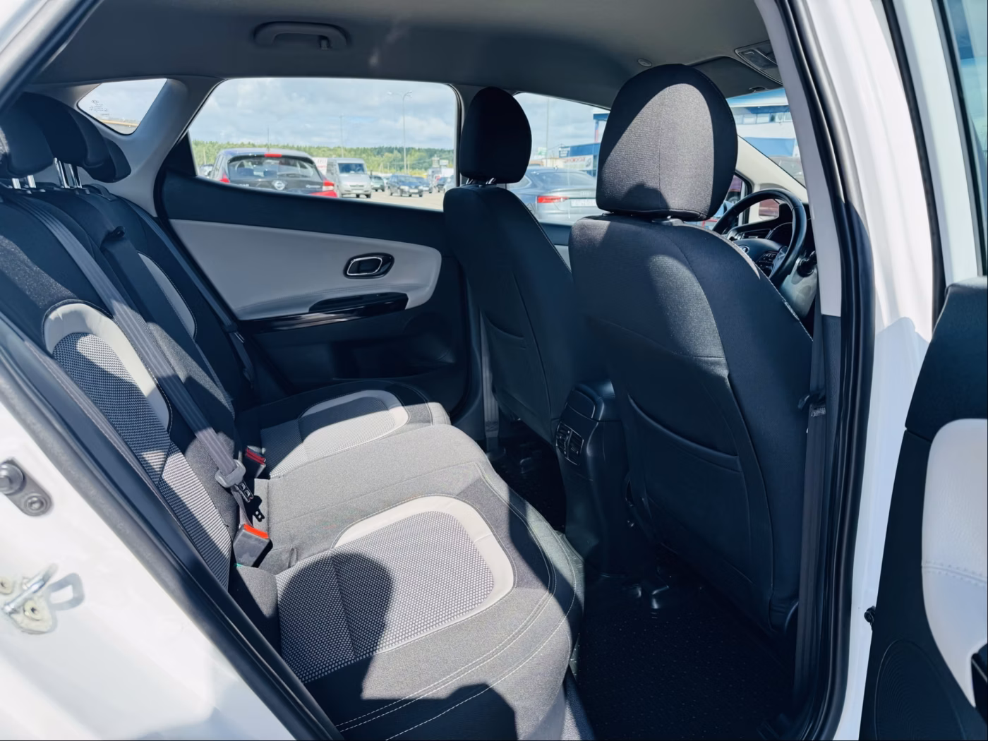 Kia Cee'd фото 7