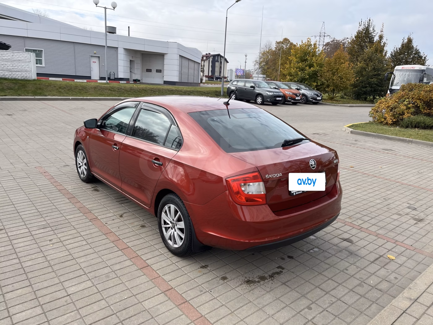 Skoda Rapid фото 8
