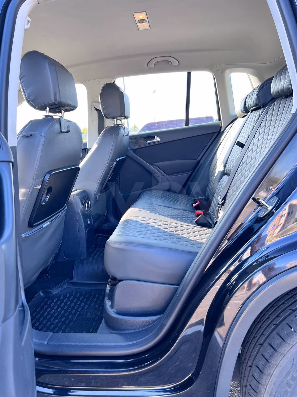 Volkswagen Tiguan фото 8