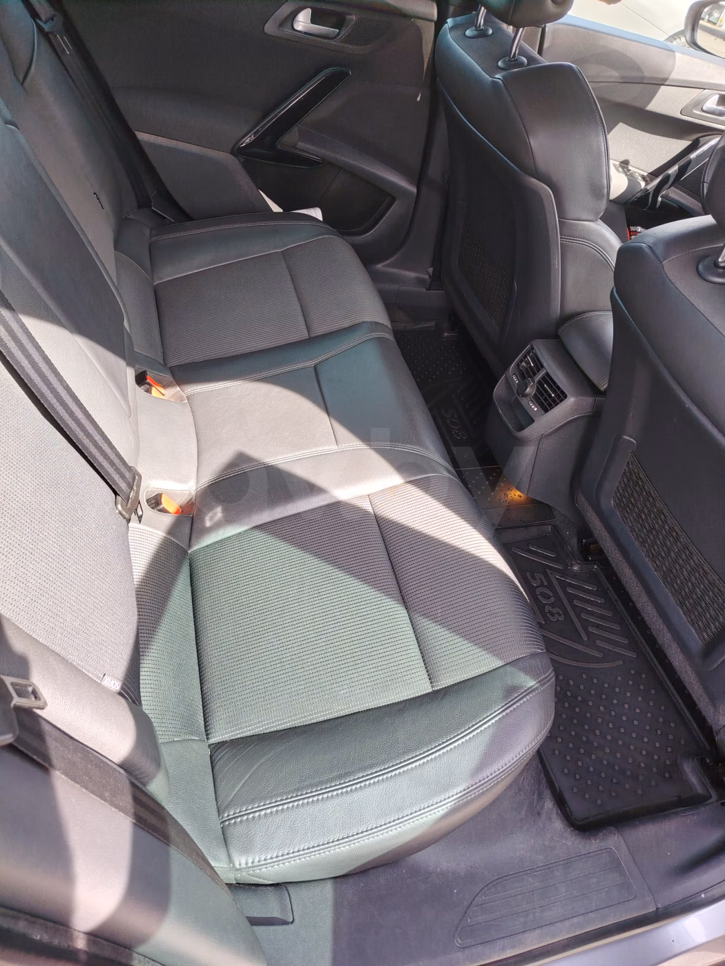 Peugeot 508 фото 8