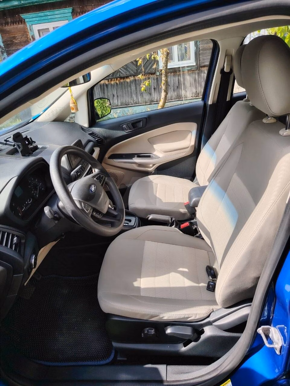 Ford EcoSport фото 7
