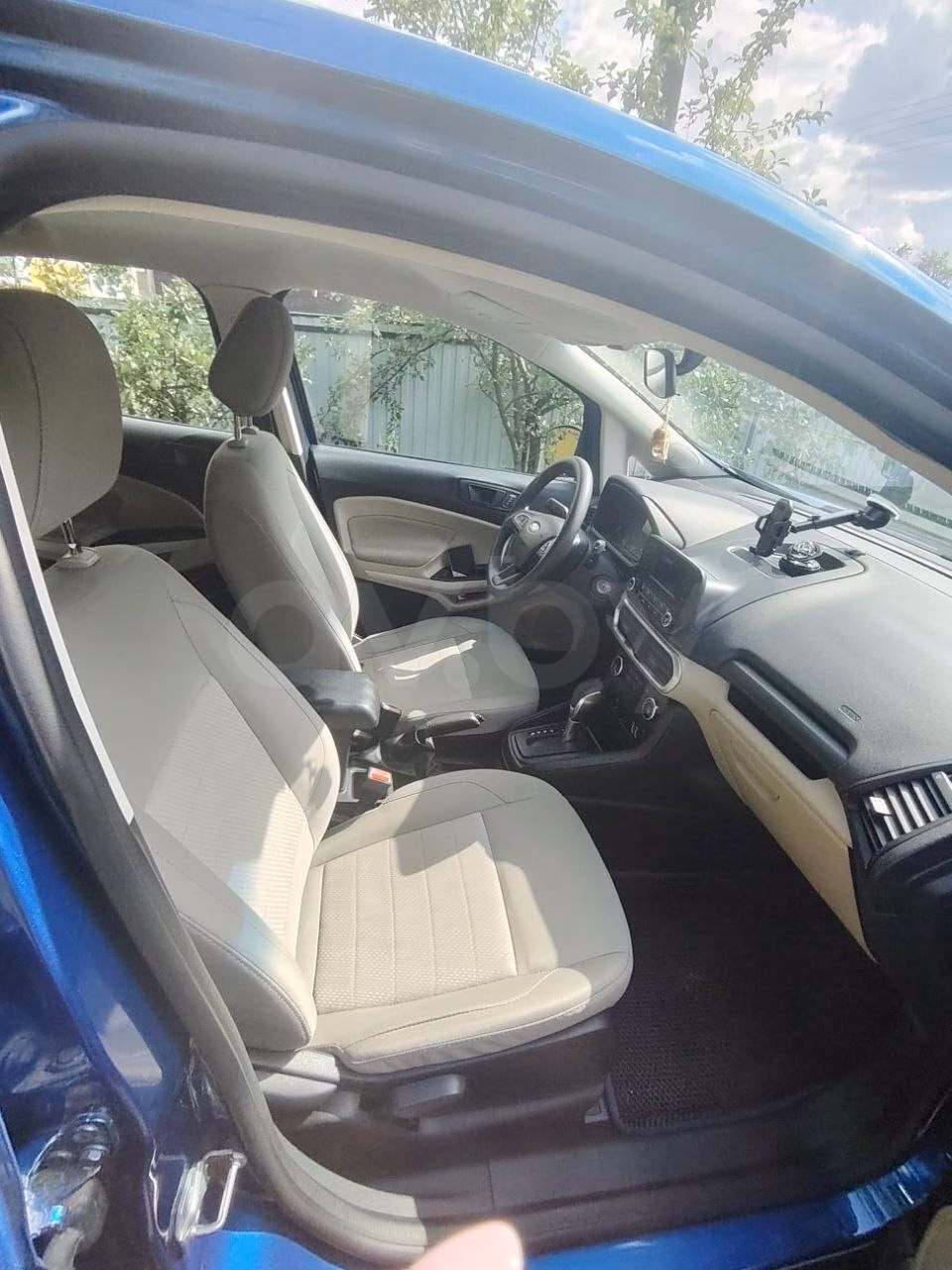Ford EcoSport фото 11