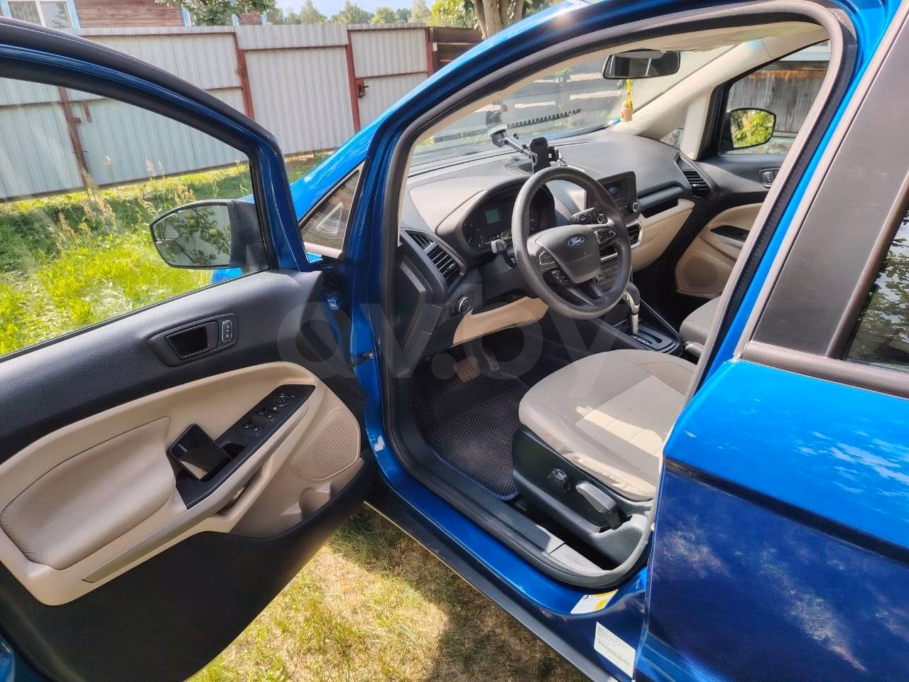 Ford EcoSport фото 8