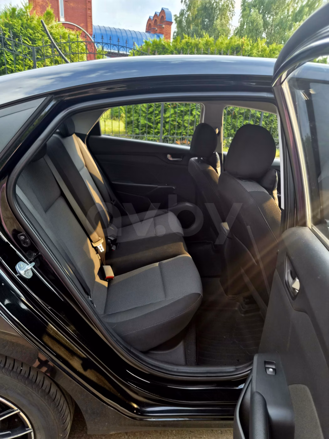 Hyundai Accent фото 9