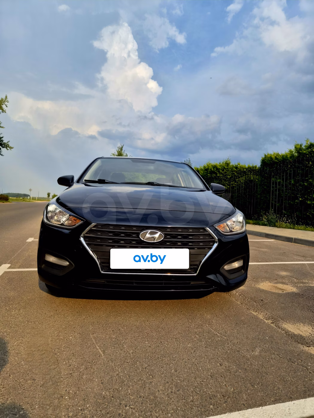 Hyundai Accent фото 3