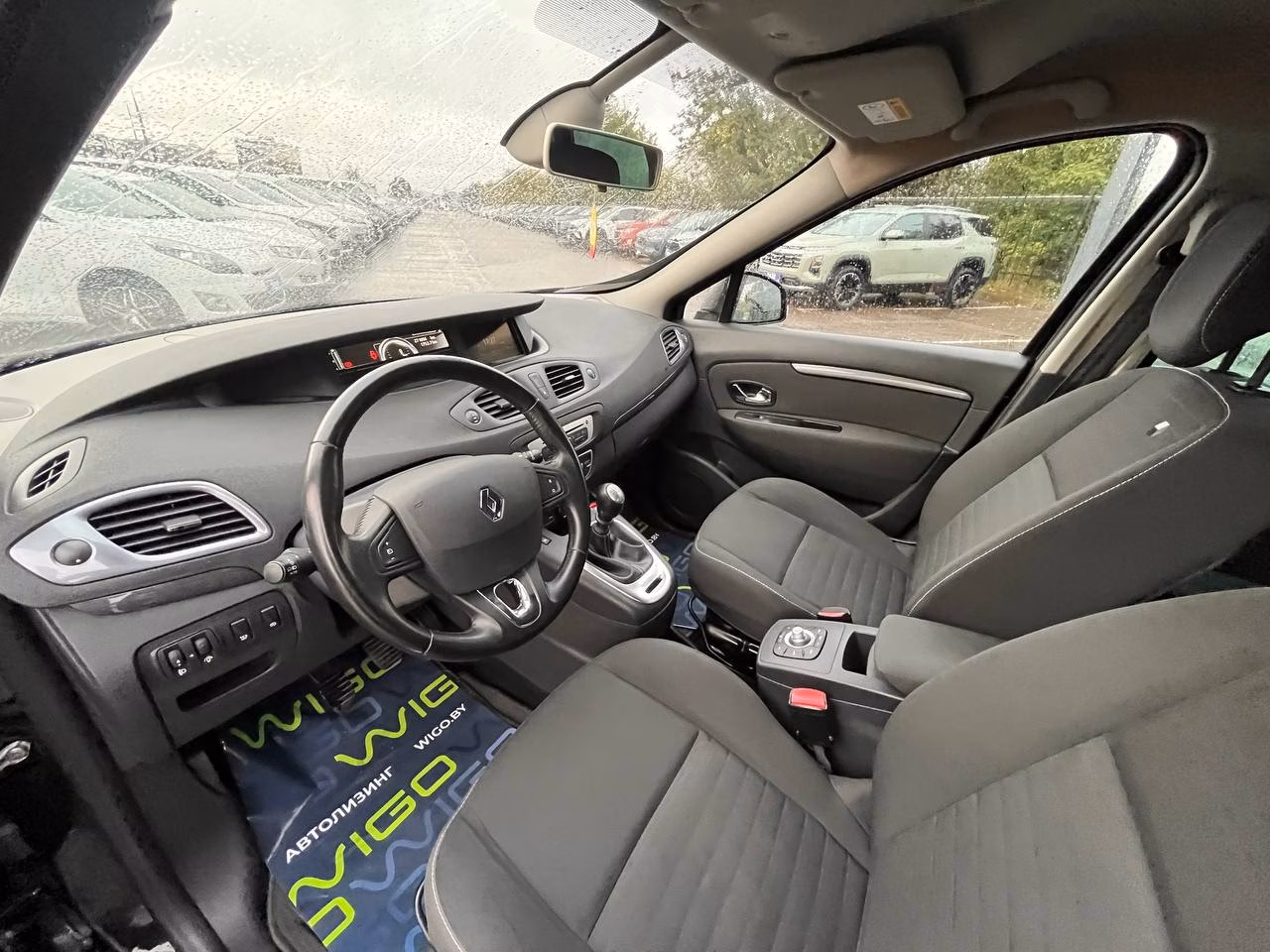 Renault Scenic фото 16
