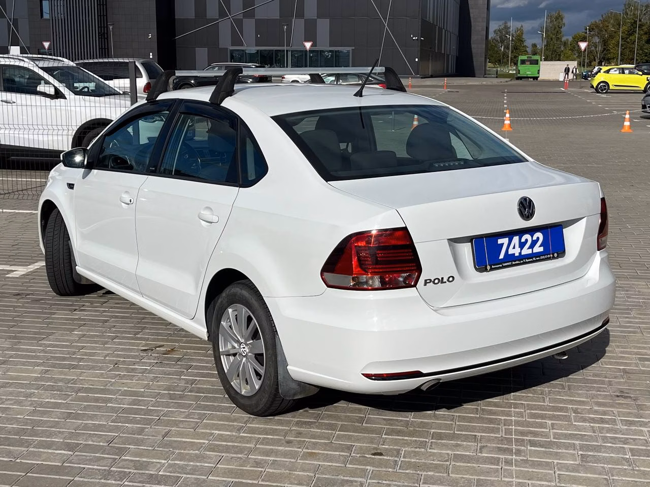 Volkswagen Polo Sedan фото 7
