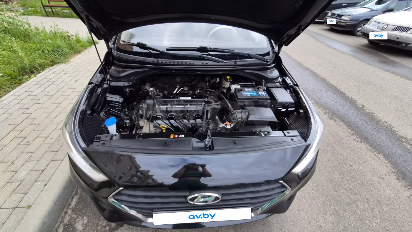 Hyundai Accent фото 6