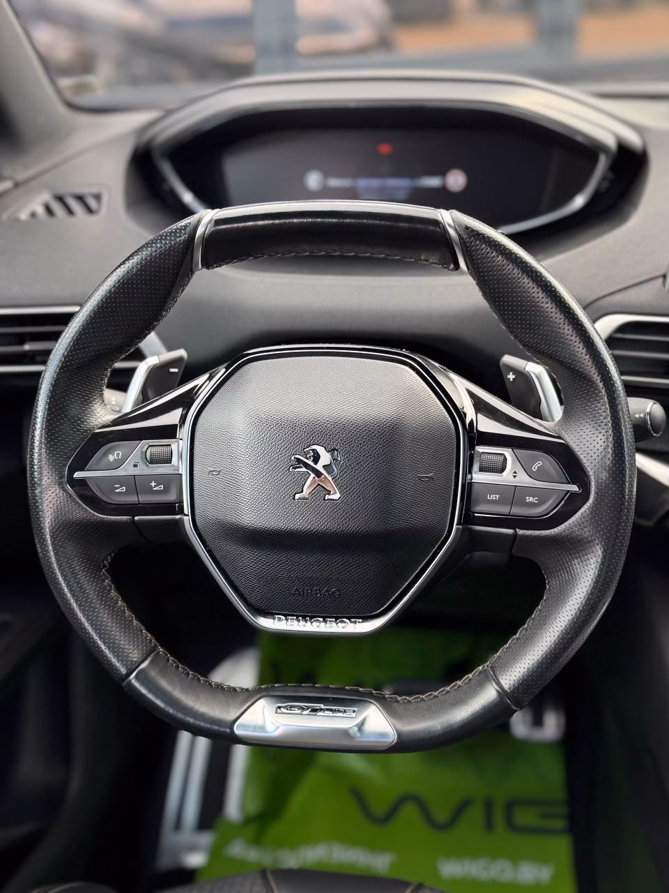 Peugeot 5008 фото 12