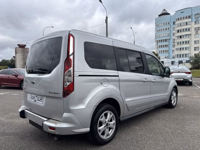 Ford Tourneo Connect фото 7