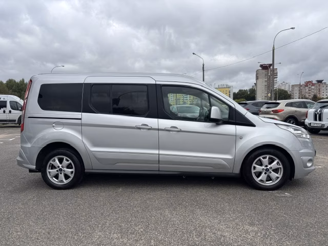 Ford Tourneo Connect фото 8
