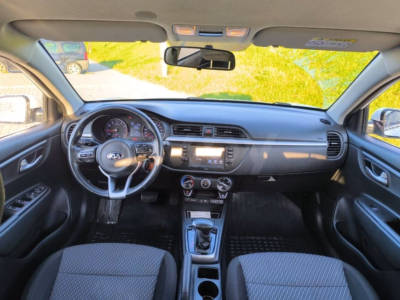 Kia Rio X (X-Line) фото 5