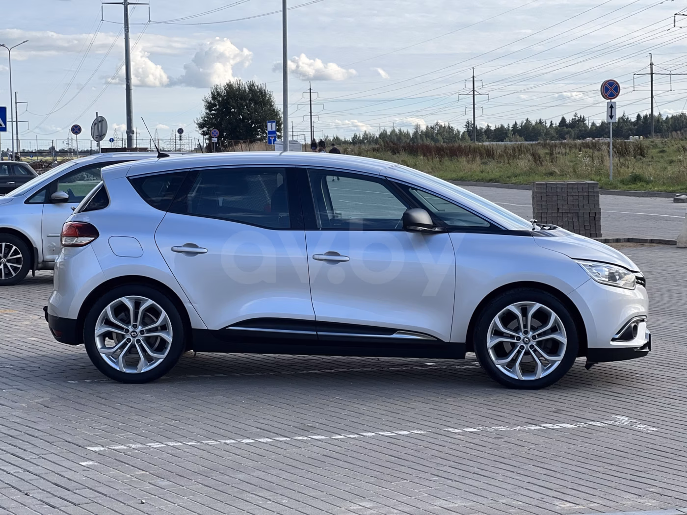 Renault Scenic фото 9