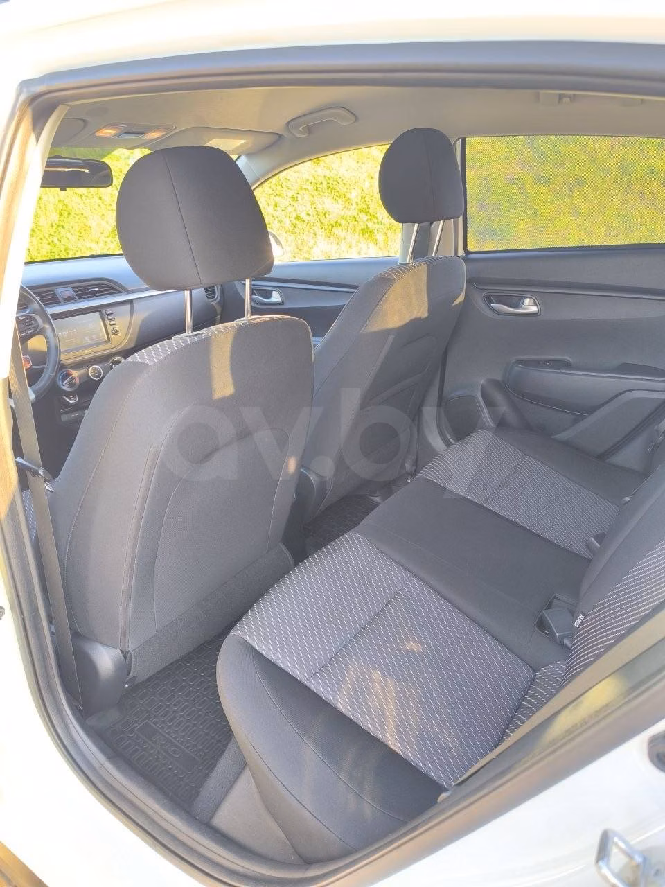 Kia Rio X (X-Line) фото 7