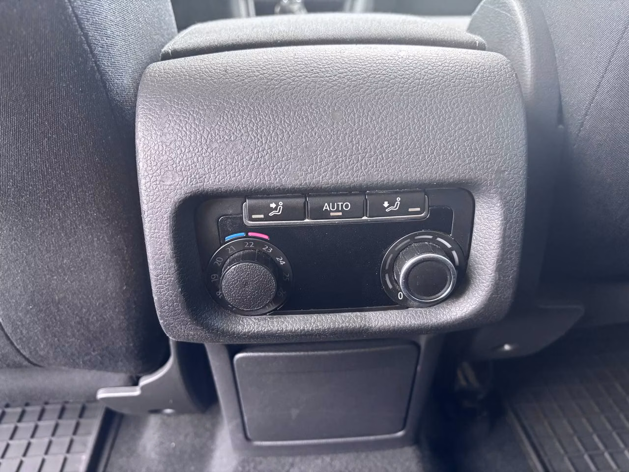 Volkswagen Sharan фото 10