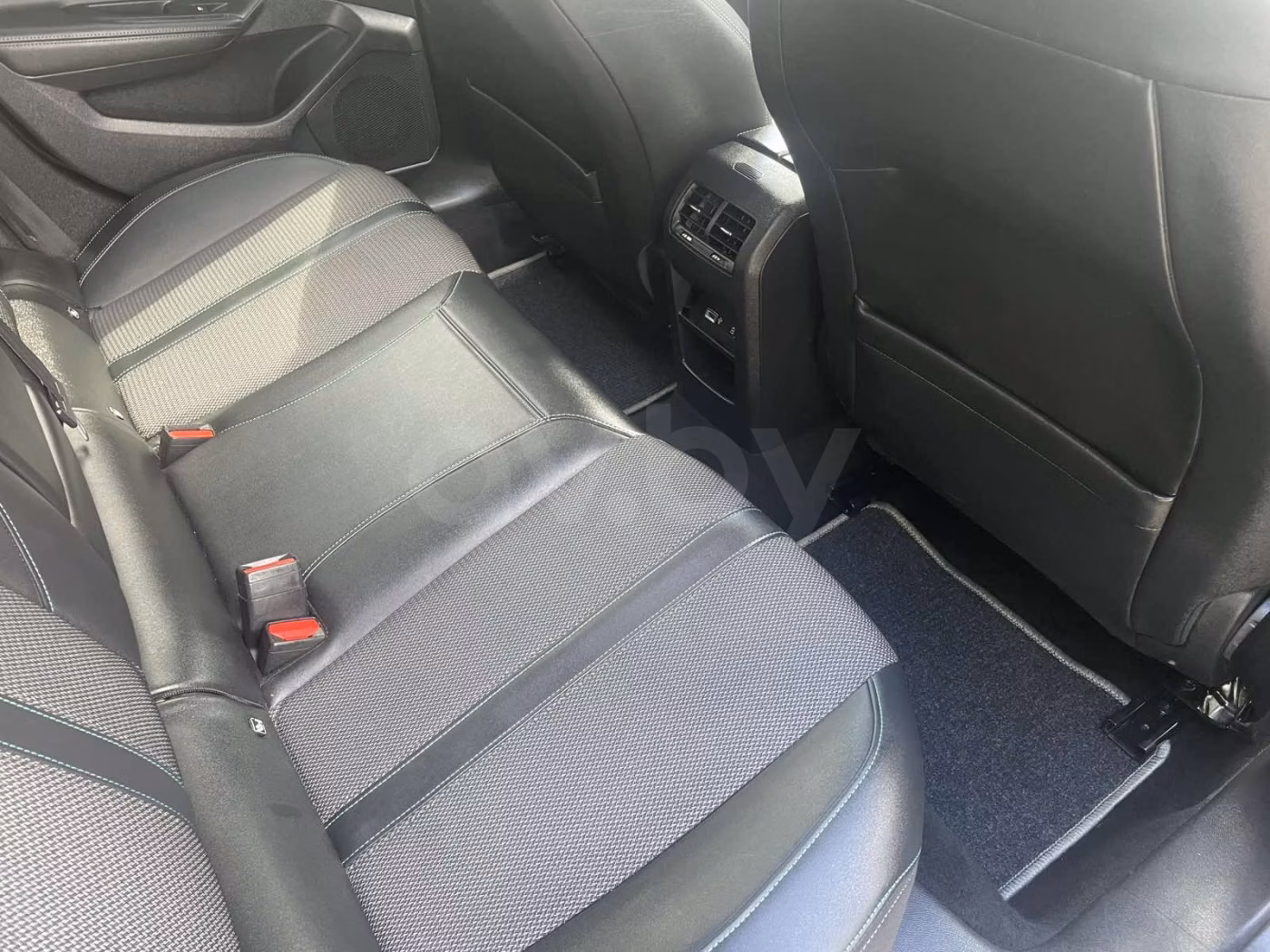 Peugeot 308 фото 16