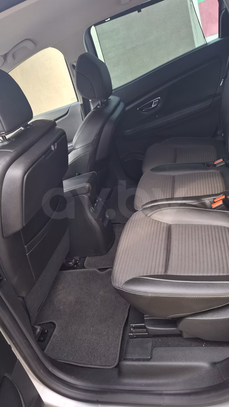 Renault Grand Scenic фото 10