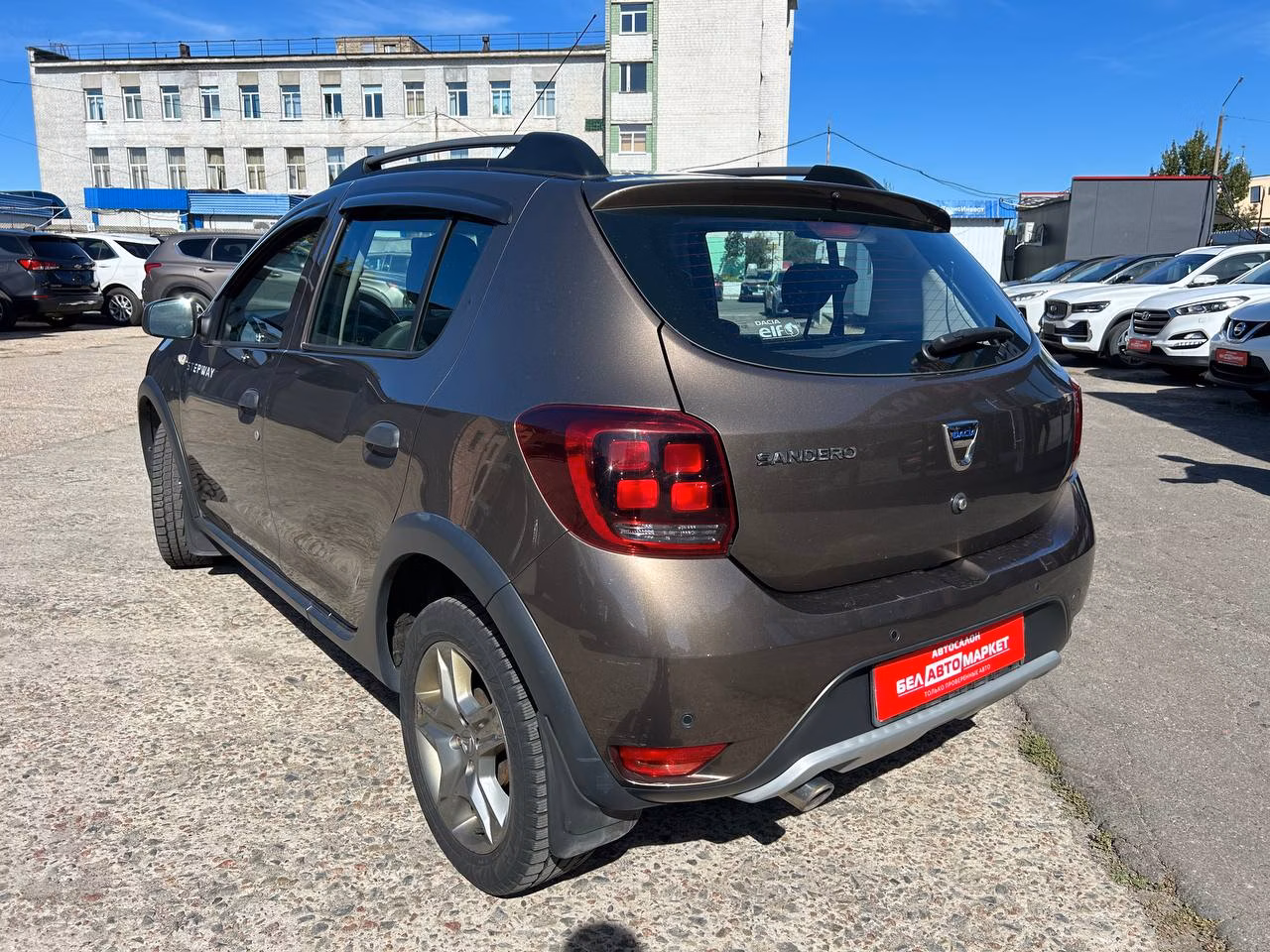 Dacia Sandero Stepway фото 7