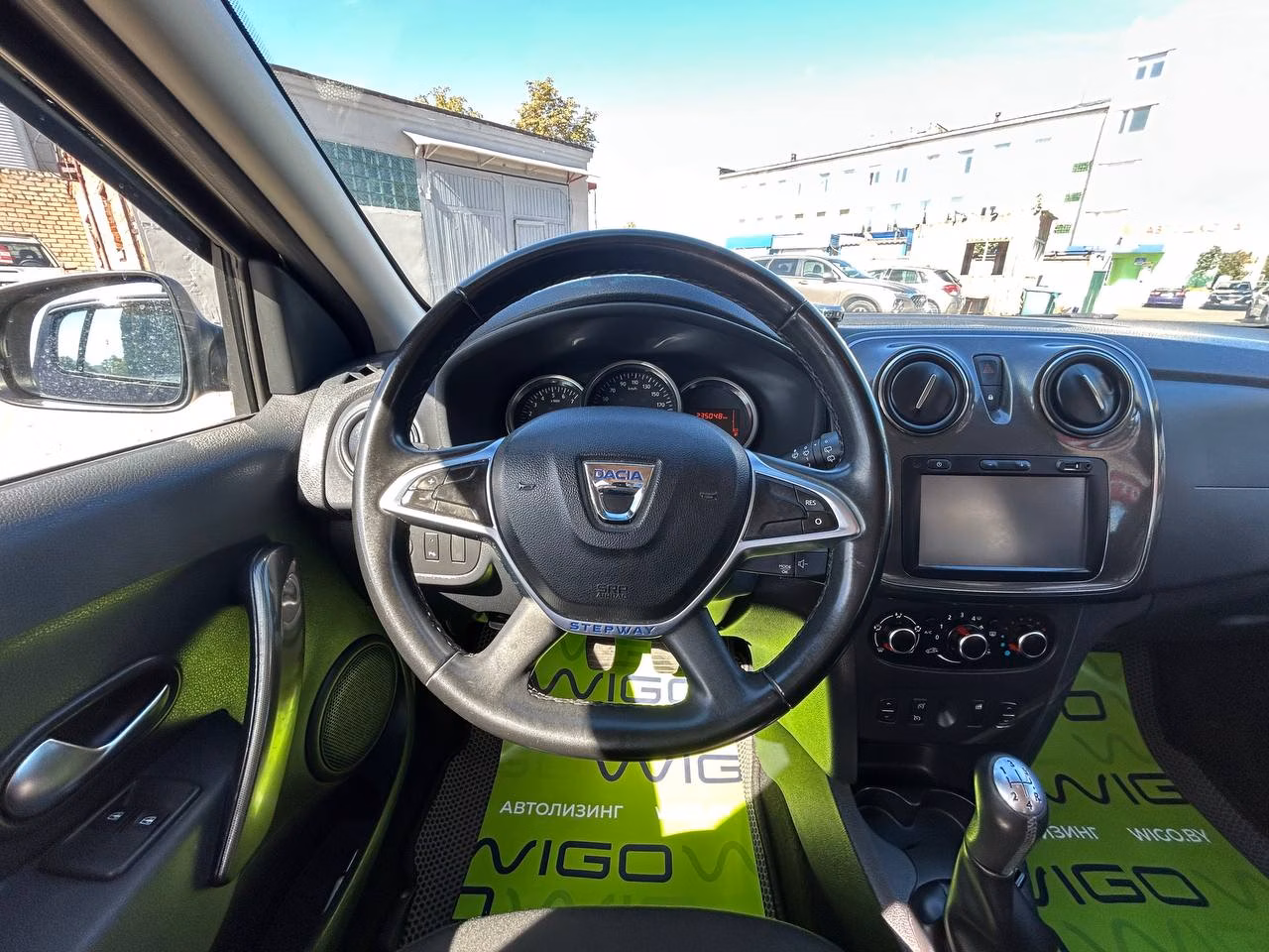 Dacia Sandero Stepway фото 12