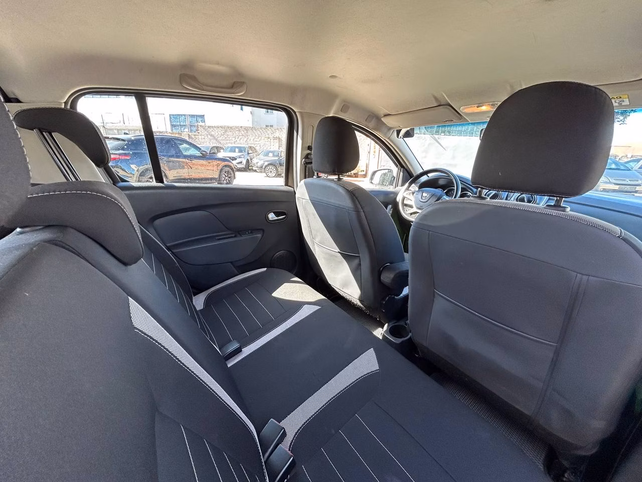 Dacia Sandero Stepway фото 13