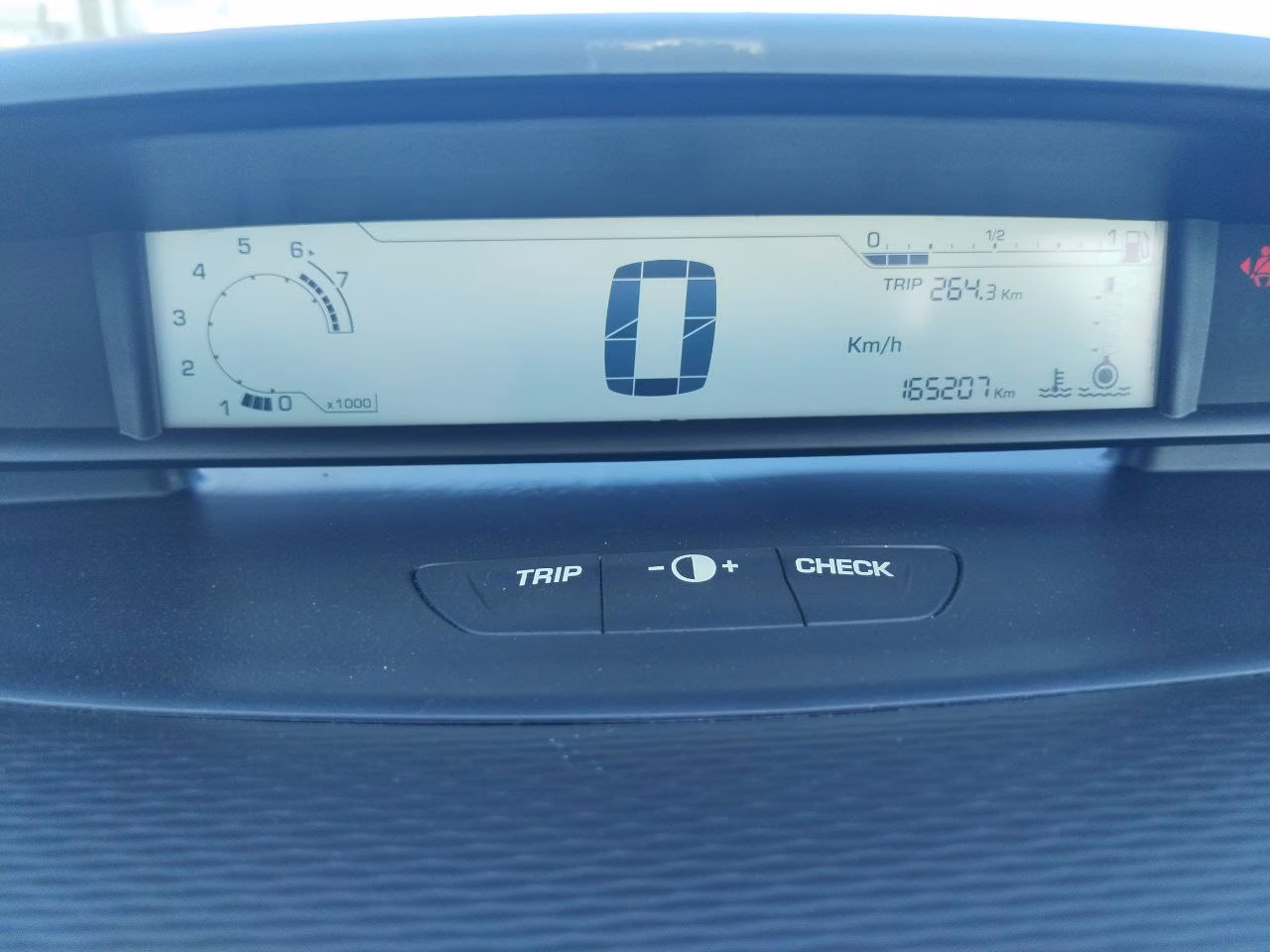 Citroen C4 фото 22