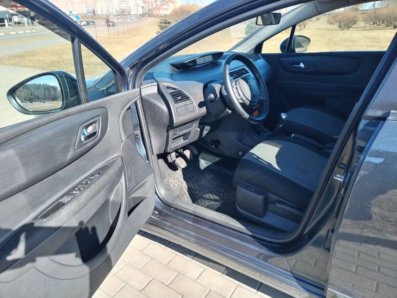 Citroen C4 фото 16