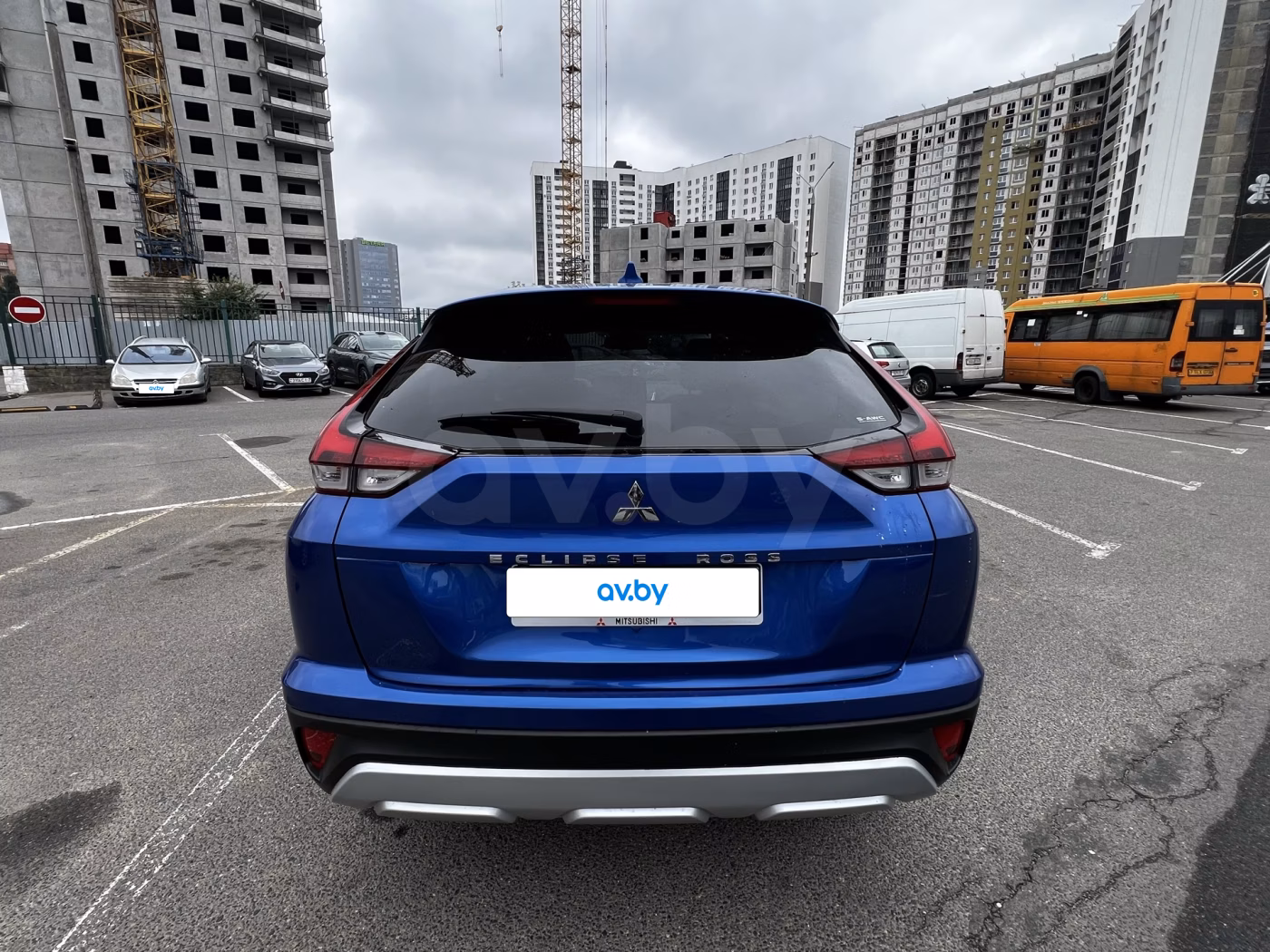 Mitsubishi Eclipse Cross фото 3