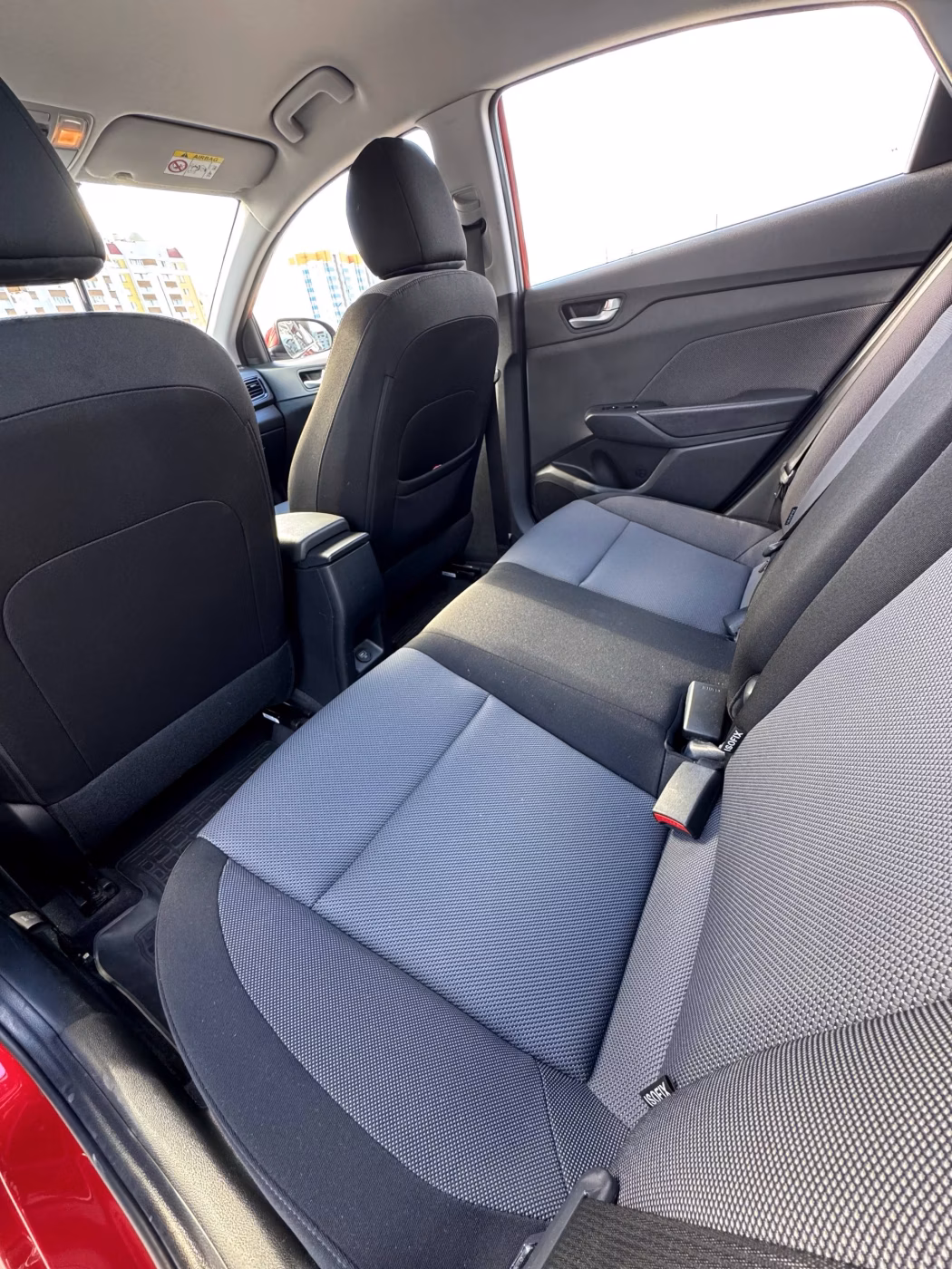 Hyundai Accent фото 7